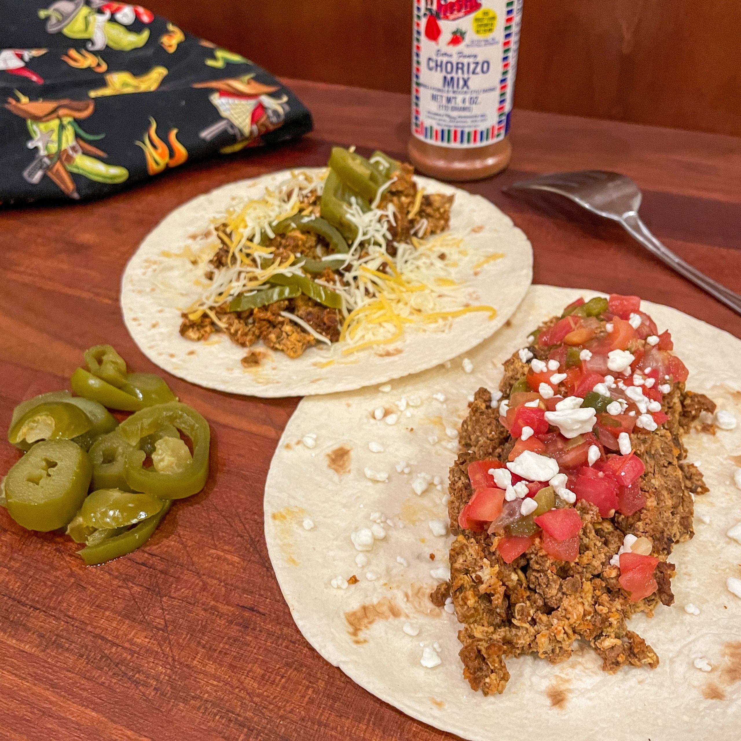 Chorizo and Egg Breakfast Tacos (Chorizo con Huevo)