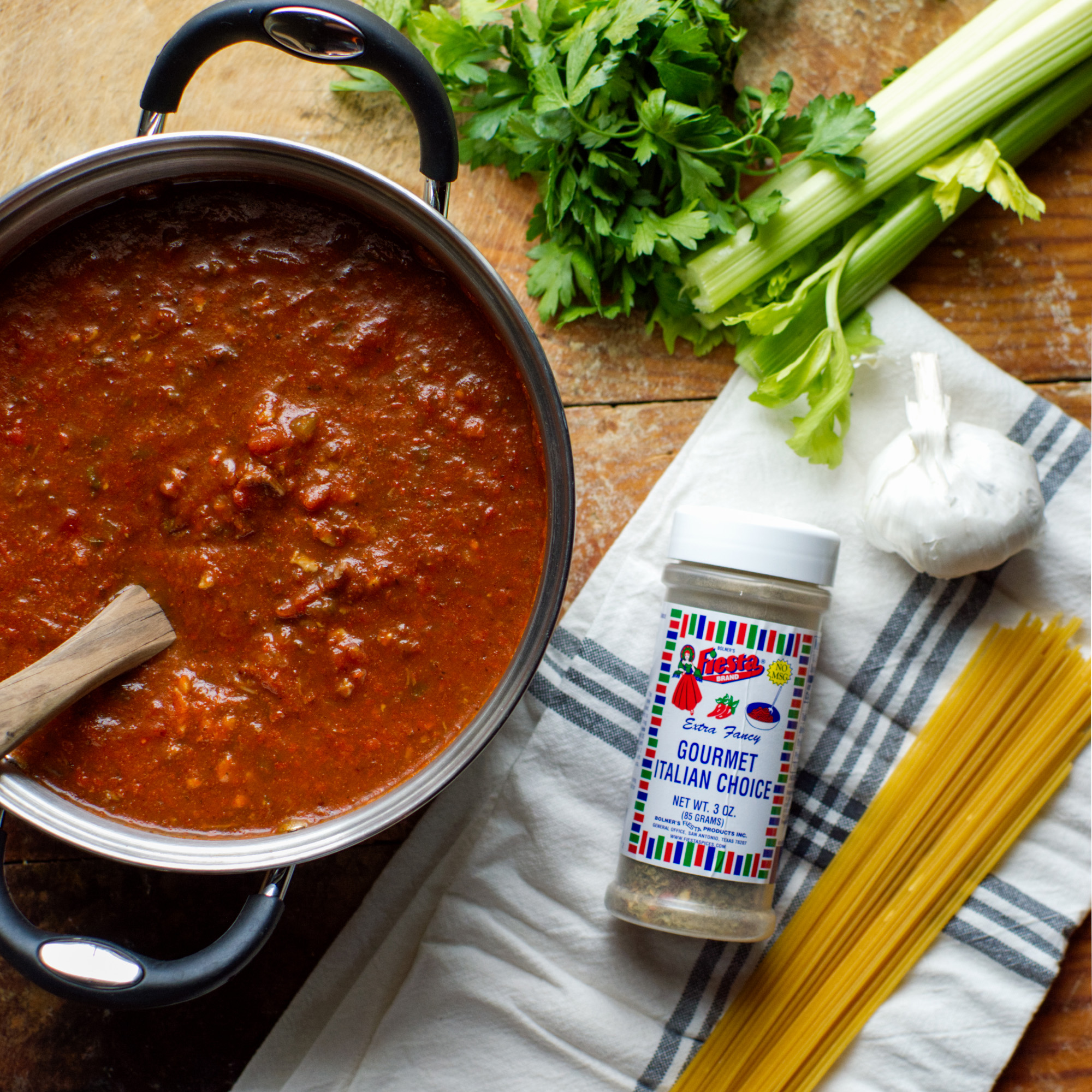 Gourmet Italian Choice Large pot of spaghetti sauce prepared using Fiesta Brand Gourmet Italian Choice.